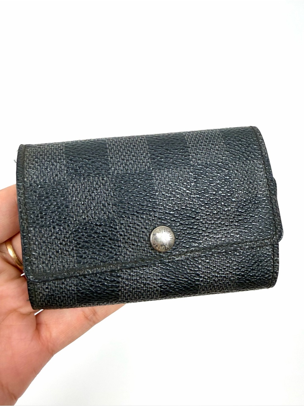Authentic Louis Vuitton 6 Key Holder Case